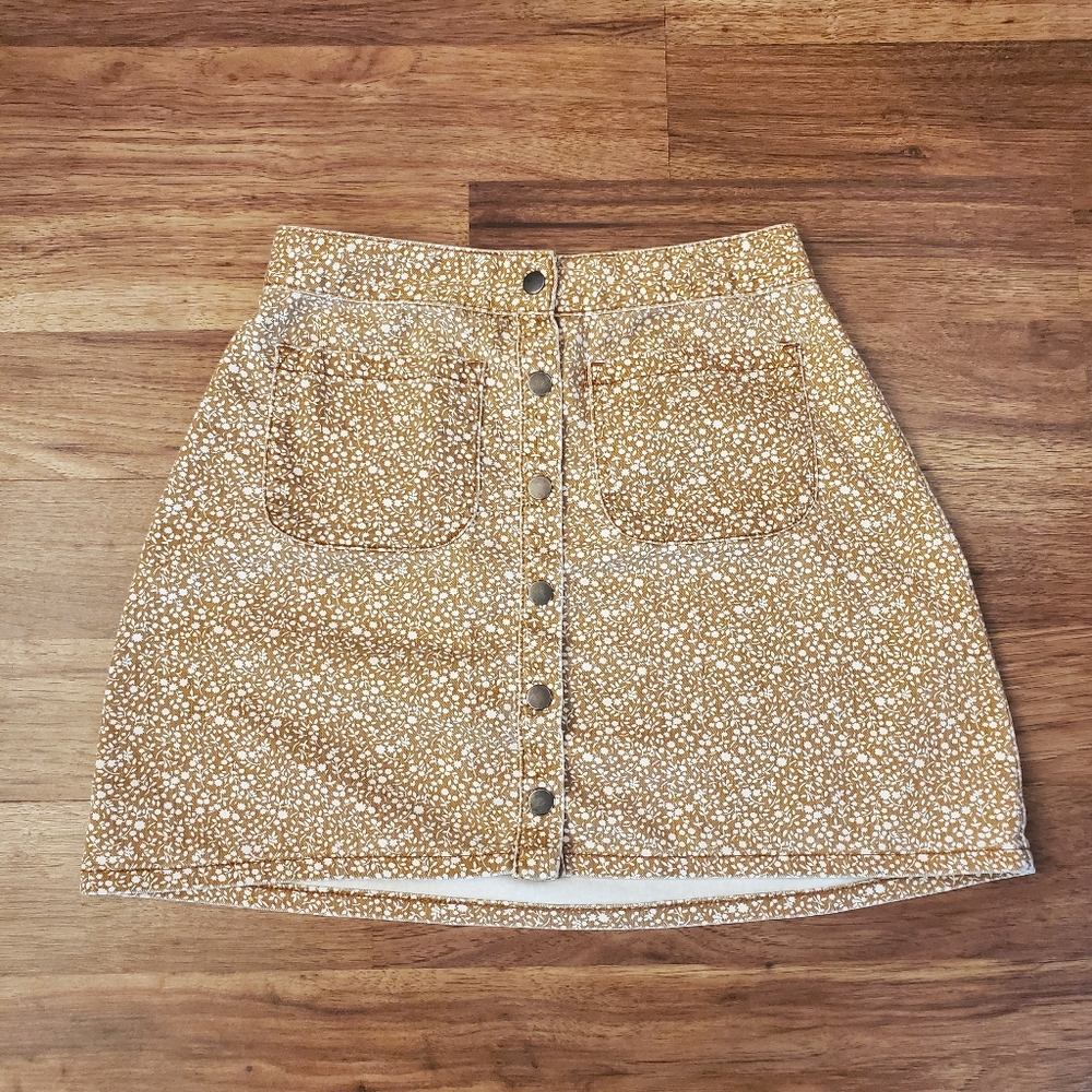 Kimchi Blue Floral Jean Skirt Size 2 Tan